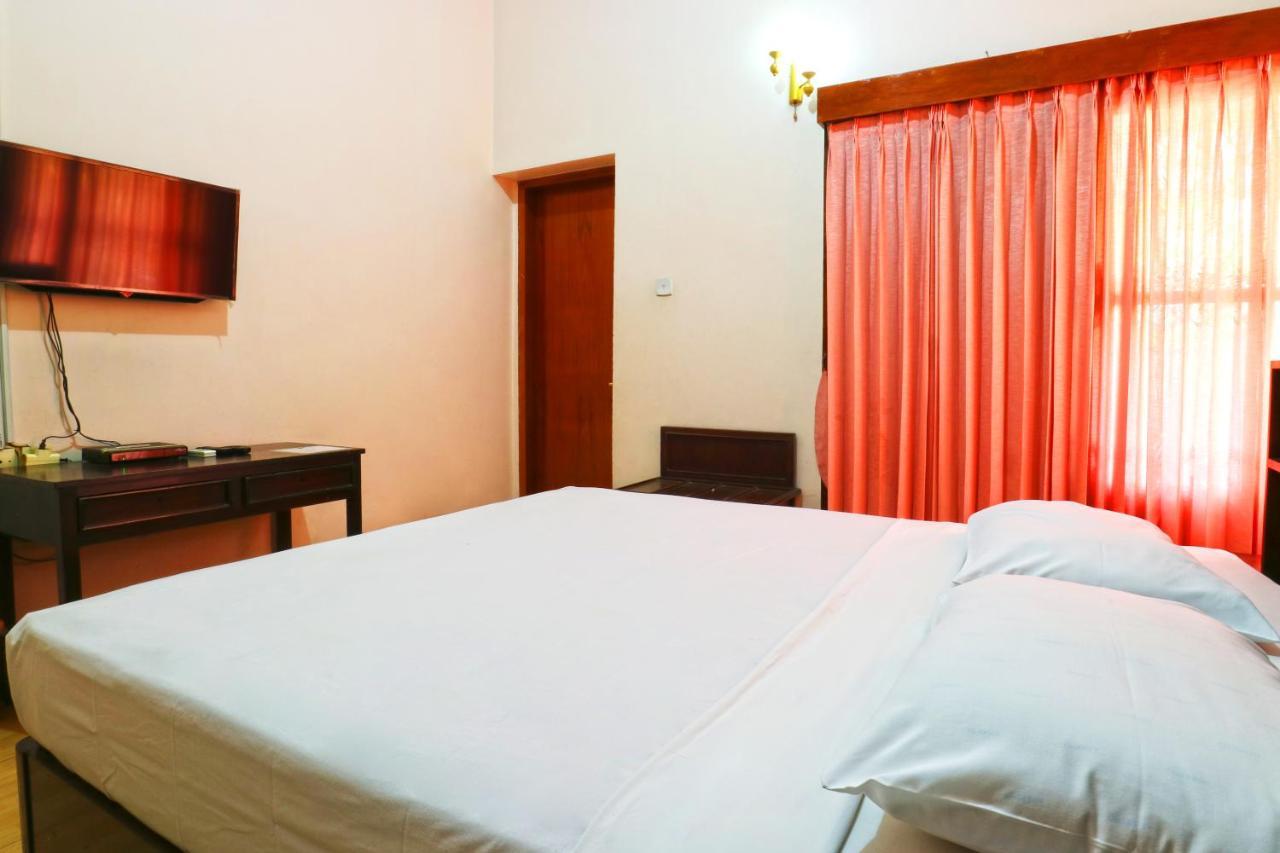 Reddoorz Plus Near Brawijaya Museum Malang Dış mekan fotoğraf